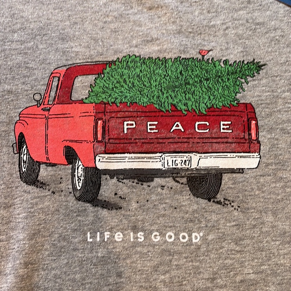 Life Is Good crusher T. Size M. NWT.